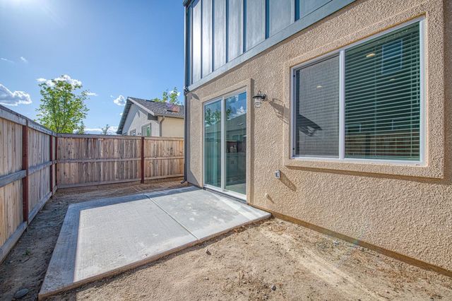 738 Katelyn Avenue, Madera, CA 93636