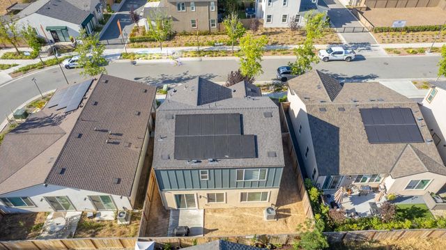 738 Katelyn Avenue, Madera, CA 93636