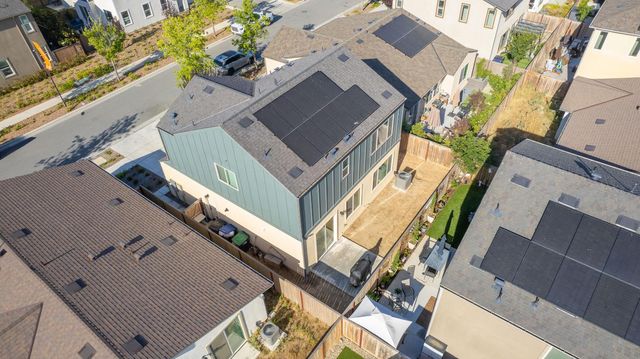 738 Katelyn Avenue, Madera, CA 93636