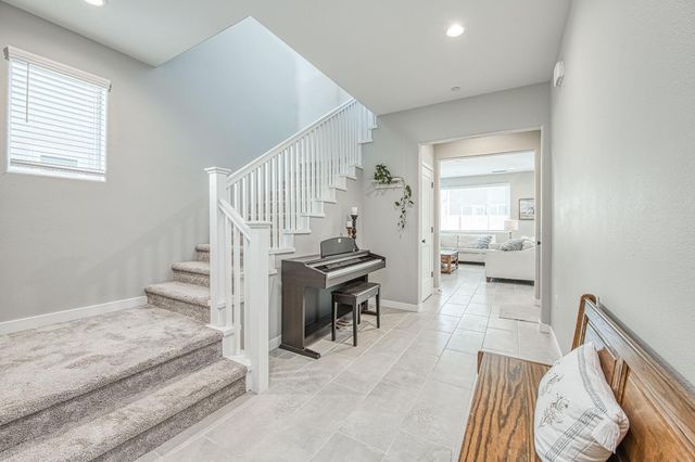 738 Katelyn Avenue, Madera, CA 93636