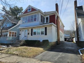 1215 Oak Street 17, Syracuse, NY 13203