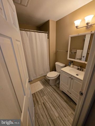 10 CARAVEL CT, Atlantic City, NJ 08401