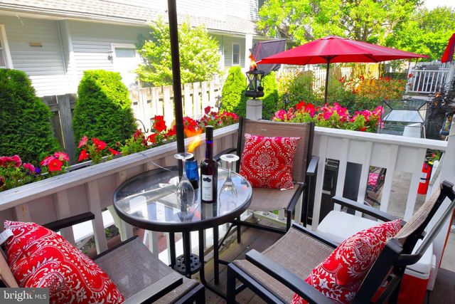 10 CARAVEL CT, Atlantic City, NJ 08401