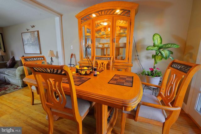 10 CARAVEL CT, Atlantic City, NJ 08401