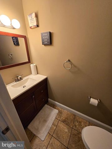 10 CARAVEL CT, Atlantic City, NJ 08401