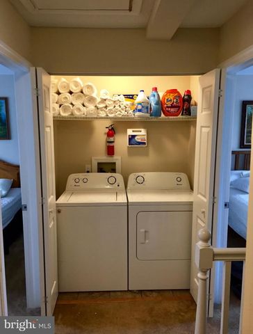 10 CARAVEL CT, Atlantic City, NJ 08401