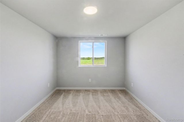 5528 Lahring Road, Fenton Charter Township, MI 48451