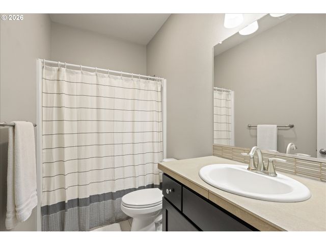 4148 S KENNEDY Dr, Ridgefield, WA 98642