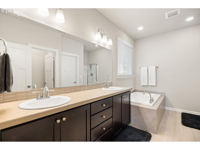 4148 S KENNEDY Dr, Ridgefield, WA 98642