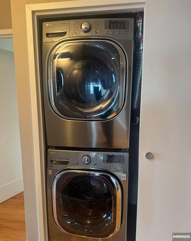 1265 15th Street 17A, Fort Lee, NJ 07024