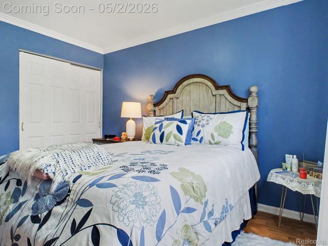 4488 Thorntree Drive, Burton, MI 48509