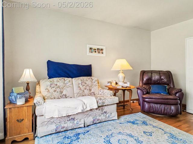 4488 Thorntree Drive, Burton, MI 48509