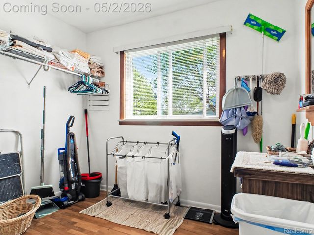 4488 Thorntree Drive, Burton, MI 48509