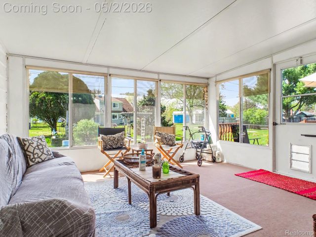 4488 Thorntree Drive, Burton, MI 48509