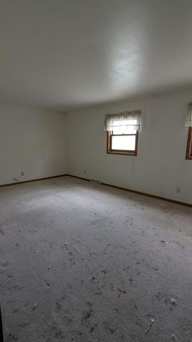 1530 Meadowlark Drive, Janesville, WI 53546