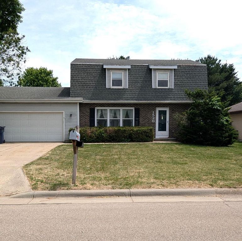 1530 Meadowlark Drive, Janesville, WI 53546