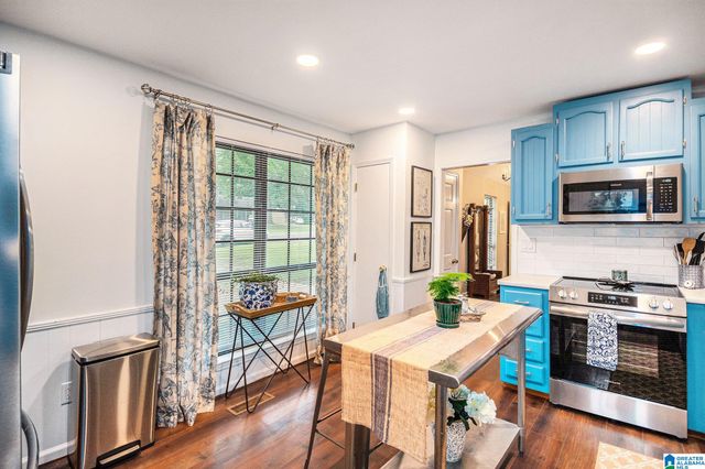 1703 RUSHTON STREET, Gardendale, AL 35071