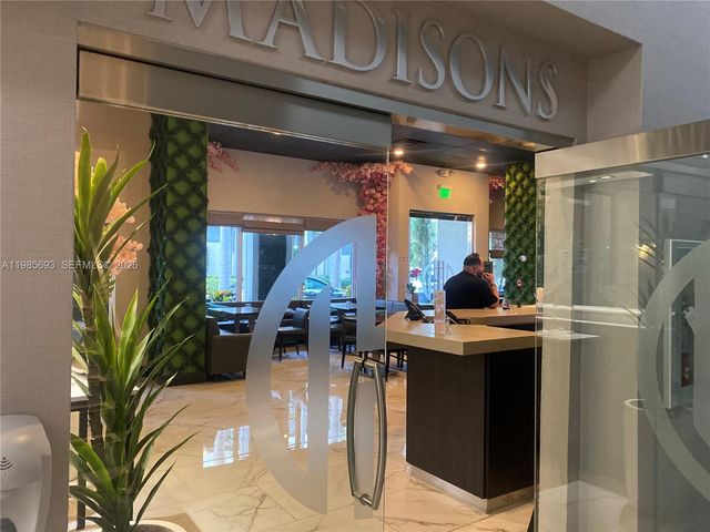 185 SE 14th Ter 1905, Miami, FL 33131