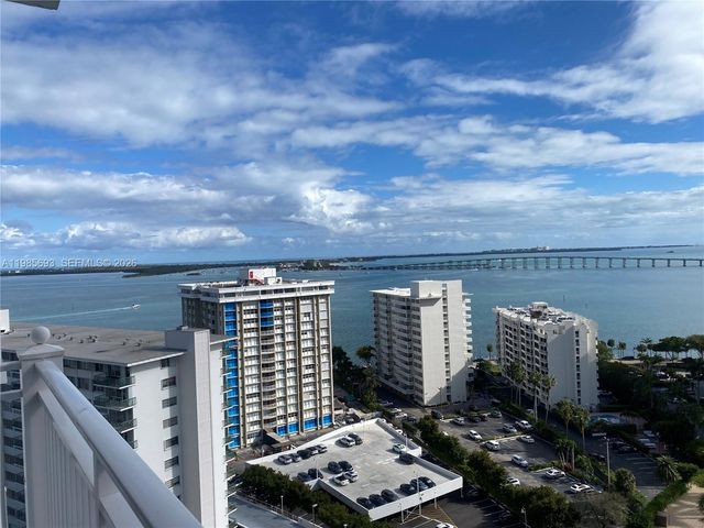 185 SE 14th Ter 1905, Miami, FL 33131