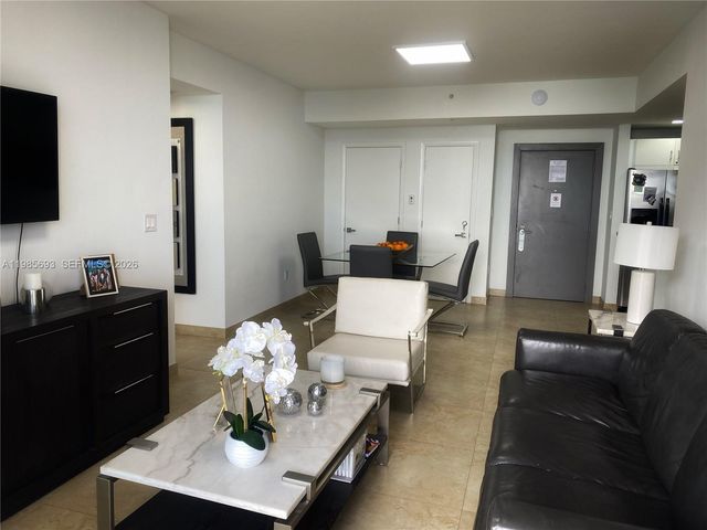 185 SE 14th Ter 1905, Miami, FL 33131