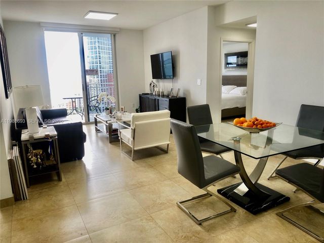 185 SE 14th Ter 1905, Miami, FL 33131