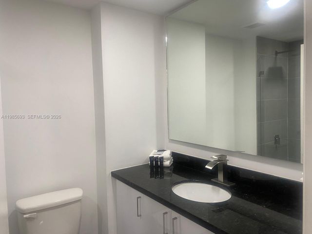 185 SE 14th Ter 1905, Miami, FL 33131