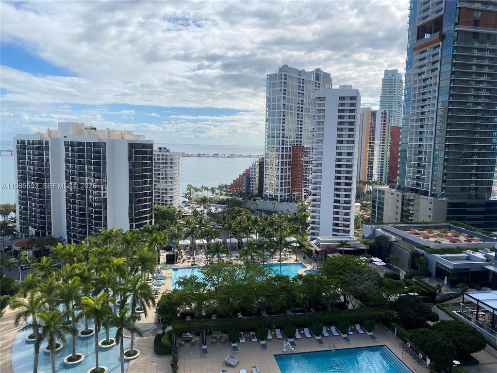 185 SE 14th Ter 1905, Miami, FL 33131