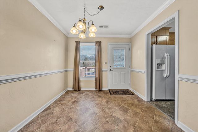 1060 Kesler Mill RD, Salem, VA 24153