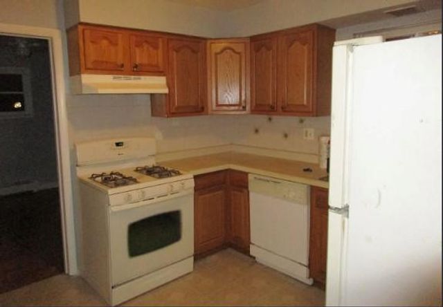 28 King Arthur Court 20, Northlake, IL 60164