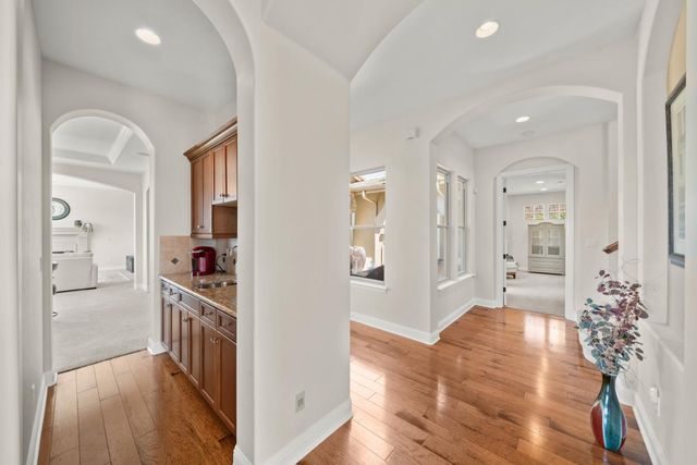 820 Dana Ct, Auburn, CA 95603