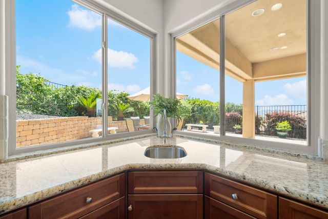 820 Dana Ct, Auburn, CA 95603