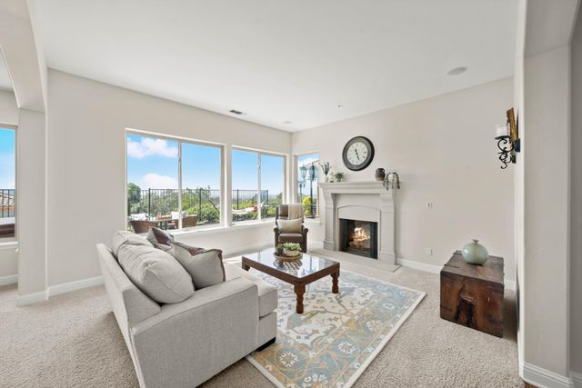 820 Dana Ct, Auburn, CA 95603