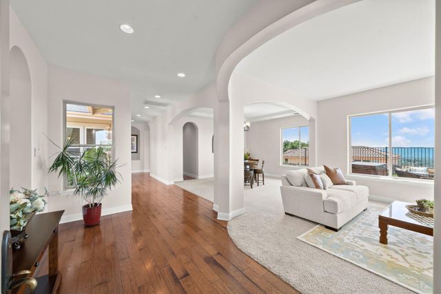 820 Dana Ct, Auburn, CA 95603