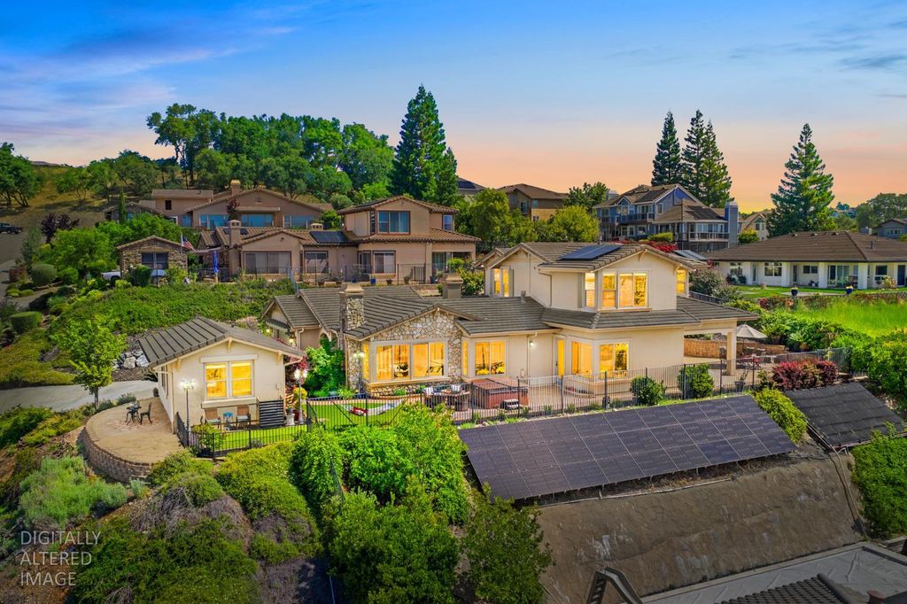 820 Dana Ct, Auburn, CA 95603