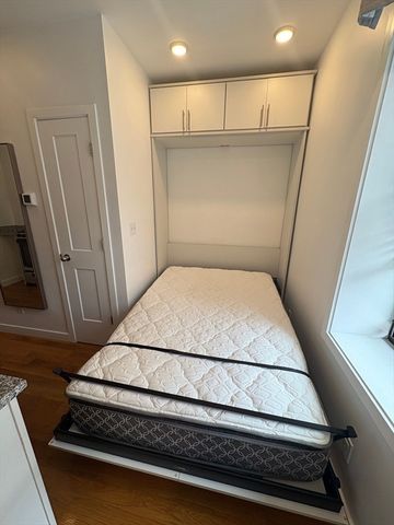 16 Fifth 3, Chelsea, MA 02150