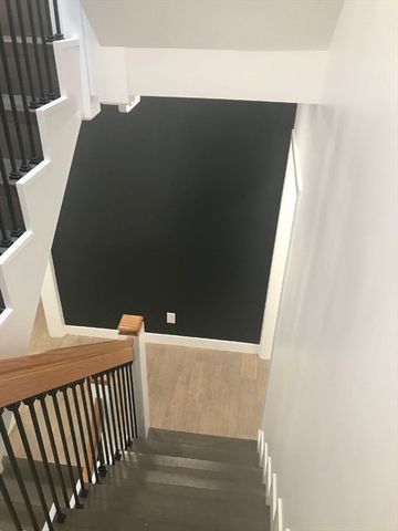 16 Fifth 3, Chelsea, MA 02150