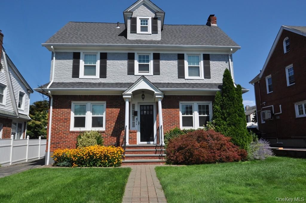 54 Lincoln Avenue, White Plains, NY 10606