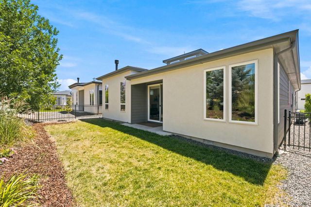 1520 E Jade Creek St, Eagle, ID 83616