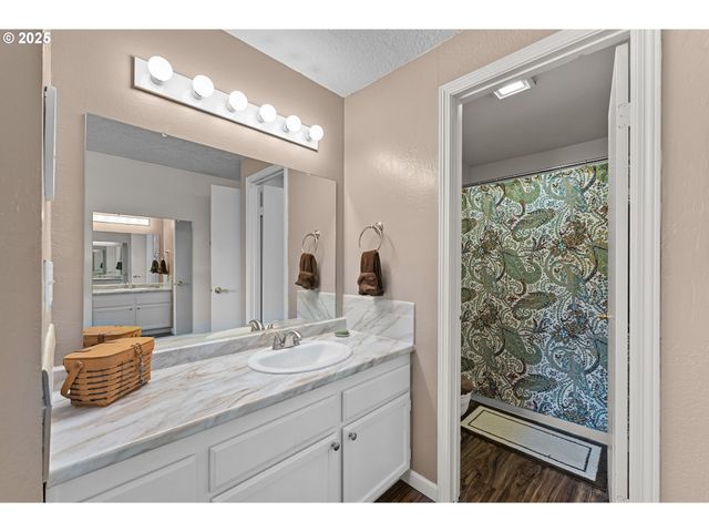 3300 Ne 29TH St, Gresham, OR 97030