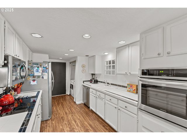 3300 Ne 29TH St, Gresham, OR 97030