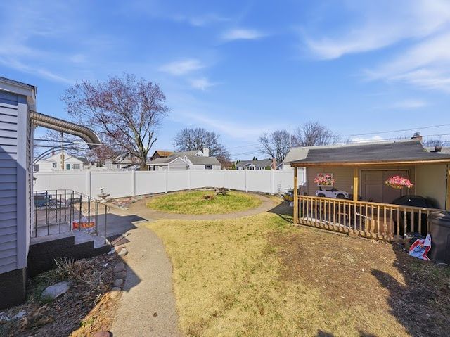 113 Woodside Avenue, Pawtucket, RI 02861