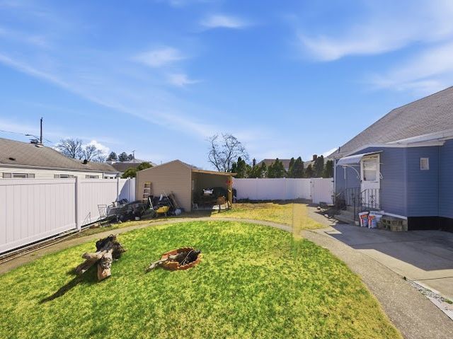 113 Woodside Avenue, Pawtucket, RI 02861