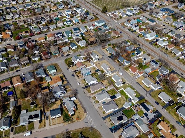 113 Woodside Avenue, Pawtucket, RI 02861