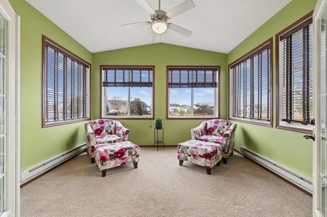 2061 Winterberry Lane, Shakopee, MN 55379