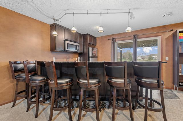 2061 Winterberry Lane, Shakopee, MN 55379