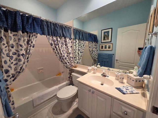 58 Tall Oaks Circle, Tequesta, FL 33469