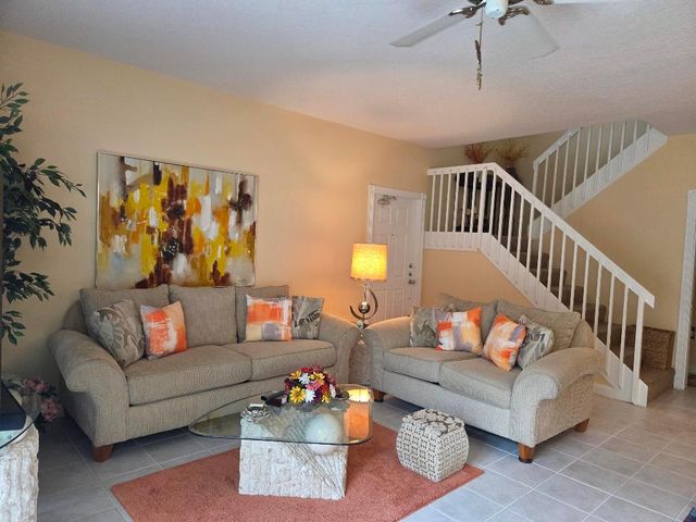 58 Tall Oaks Circle, Tequesta, FL 33469