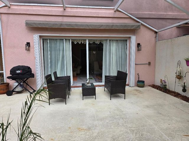 58 Tall Oaks Circle, Tequesta, FL 33469