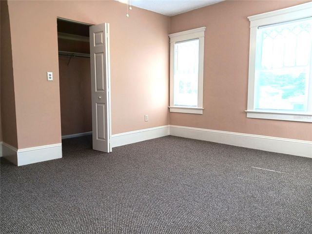 830 37TH AVENUE S, St Petersburg, FL 33705