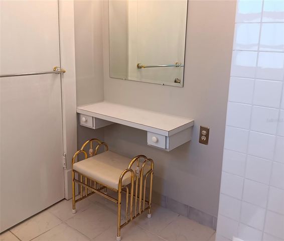 830 37TH AVENUE S, St Petersburg, FL 33705